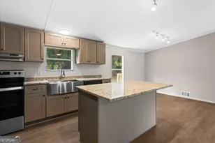 337 Valley View Dr, Byron, GA 31008 - Photo 19