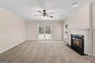 7101 Woodridge Ln, Union City, GA 30291 - Photo 3
