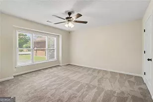 7101 Woodridge Ln, Union City, GA 30291 - Photo 7