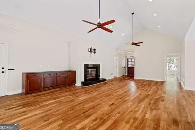 603 Fairway Court, Marietta, GA 30068 - Photo 7