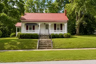 410 Zebulon St, Barnesville, GA 30204 - Photo 1
