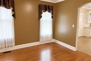 410 Zebulon St, Barnesville, GA 30204 - Photo 7