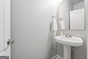 211 Merritts Ave NW, Atlanta, GA 30313 - Photo 13