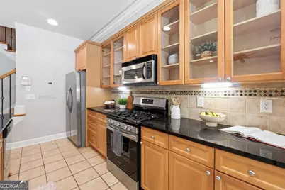 211 Merritts Avenue NW, Atlanta, GA 30313 - Photo 11