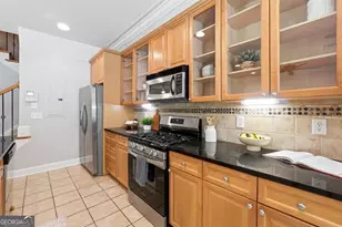 211 Merritts Ave NW, Atlanta, GA 30313 - Photo 11