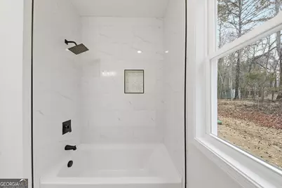 370 Harbour Shores Drive, Jackson, GA 30233 - Photo 13