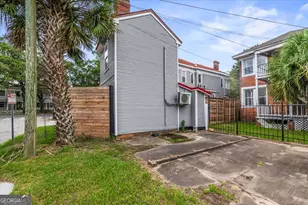 120 W 37th St, Savannah, GA 31401 - Photo 3