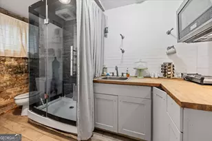 120 W 37th St, Savannah, GA 31401 - Photo 17