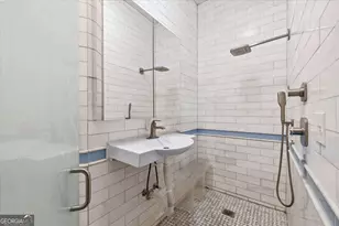 120 W 37th St, Savannah, GA 31401 - Photo 15
