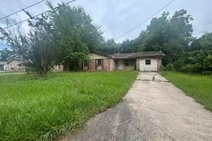 113 Scarborough Rd, Centerville, GA 31028 - Photo 1