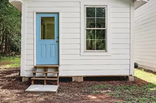 135 Dixie Ln, Covington, GA 30014 - Photo 9