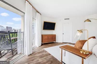 1 Biscayne Drive NW #802, Atlanta, GA 30309 - Photo 5