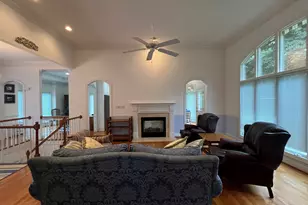 132 Sunny Point Cir, Lagrange, GA 30240 - Photo 7