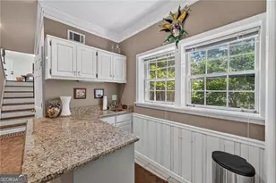 4100 Shawnee Ln NE, Brookhaven, GA 30319 - Photo 17
