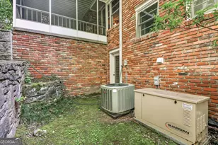 6885 Heathfield Dr, Atlanta, GA 30328 - Photo 43