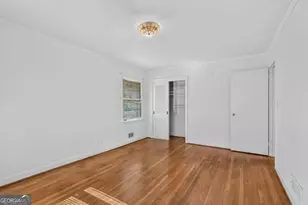 6885 Heathfield Dr, Atlanta, GA 30328 - Photo 23