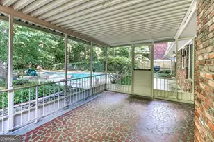 6885 Heathfield Dr, Atlanta, GA 30328 - Photo 37