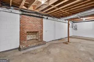 6885 Heathfield Dr, Atlanta, GA 30328 - Photo 35