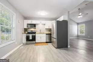 1209 N Hampton Dr, Hampton, GA 30228 - Photo 15