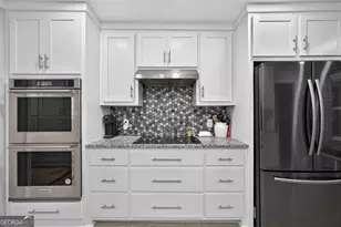 104 E Oak St, Luthersville, GA 30251 - Photo 13