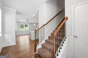 6464 Crosscreek Ln, Flowery Branch, GA 30542 - Photo 7