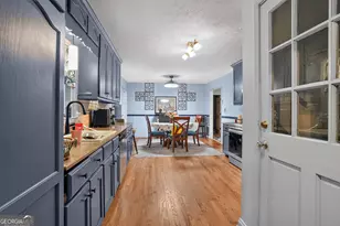 8198 Rockbridge Rd, Lithonia, GA 30058 - Photo 13