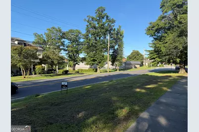 523 E Solomon St, Griffin, GA 30223 - Photo 3