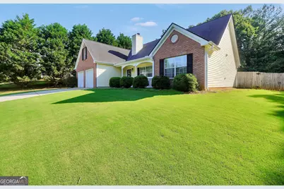 571 Brewer Drive, Locust Grove, GA 30248 - Photo 3
