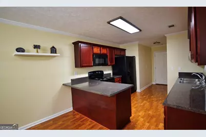 105 Redwood, Lagrange, GA 30240 - Photo 5