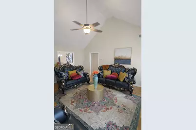 105 Redwood, Lagrange, GA 30240 - Photo 3