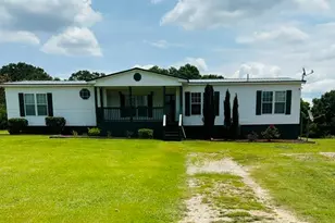 347 Green Meadows Dr, Hartwell, GA 30643 - Photo 1