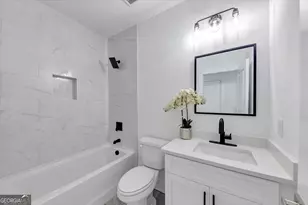 636 Harbour Shores Dr, Jackson, GA 30233 - Photo 17