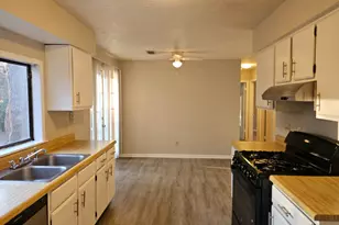 8147 Flamingo Dr, Jonesboro, GA 30238 - Photo 11