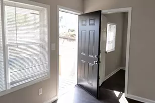 1652 Oak Knoll Cir SE, Atlanta, GA 30315 - Photo 11