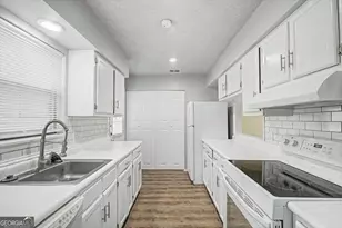901 Olmstead Dr, Hinesville, GA 31313 - Photo 5
