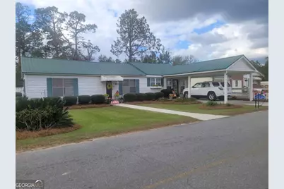 30 S McCrorie Street, Baxley, GA 31513 - Photo 1