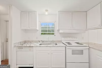 328 Pine Street, Danielsville, GA 30633 - Photo 13