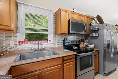 179 N Whitfield Drive NE, Dalton, GA 30721 - Photo 9