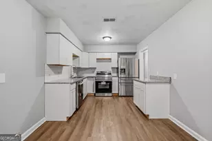 2964 Hawthorne Dr, Columbus, GA 31903 - Photo 7