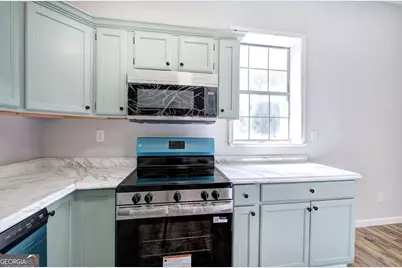 306 Cave Spring Street SW, Rome, GA 30161 - Photo 9