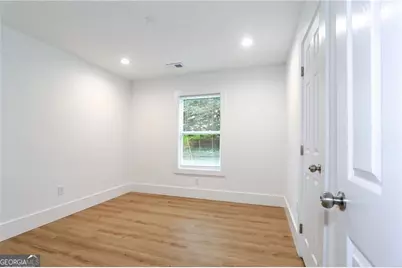 2130 Donald Lee Hollowell Parkway, Atlanta, GA 30318 - Photo 17