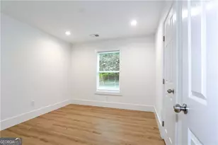 2130 Donald Lee Hollowell Pkwy, Atlanta, GA 30318 - Photo 17