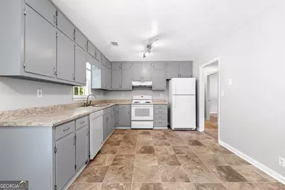 730 Shoreline Trail SE, Conyers, GA 30094 - Photo 7