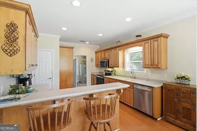 402 Houston Street, Darien, GA 31305 - Photo 5