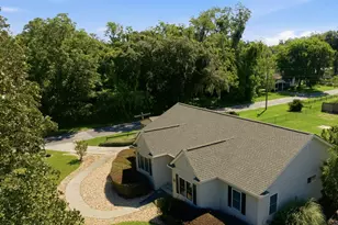 402 Houston St, Darien, GA 31305 - Photo 47