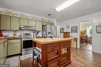 412 Pierce Street, Jesup, GA 31545 - Photo 11