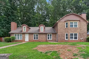 2595 Fieldstone View Ln SE, Conyers, GA 30013 - Photo 11
