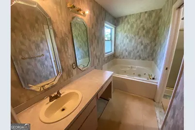 388 E Pine Lake Drive, West Point, GA 31833 - Photo 29