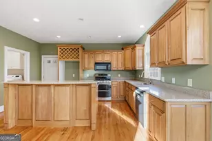 180 Springbrook Dr, Cornelia, GA 30531 - Photo 11