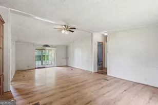 654 Black Horse Run, Martin, GA 30557 - Photo 9